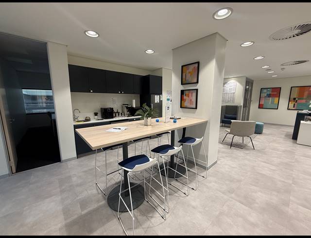21M² OFFICE TO LET IN KILLARNEY